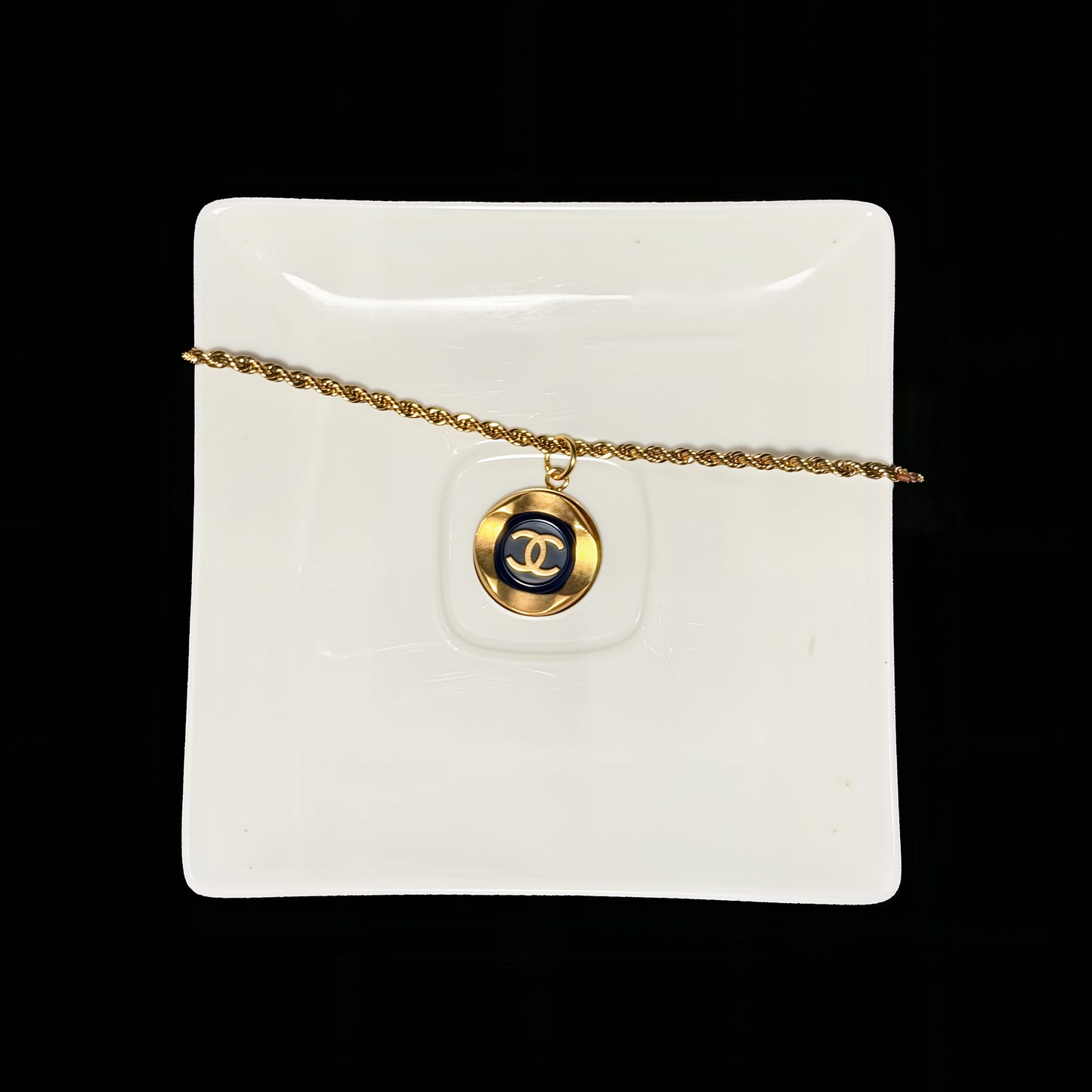 Pendentif golden eclipse III