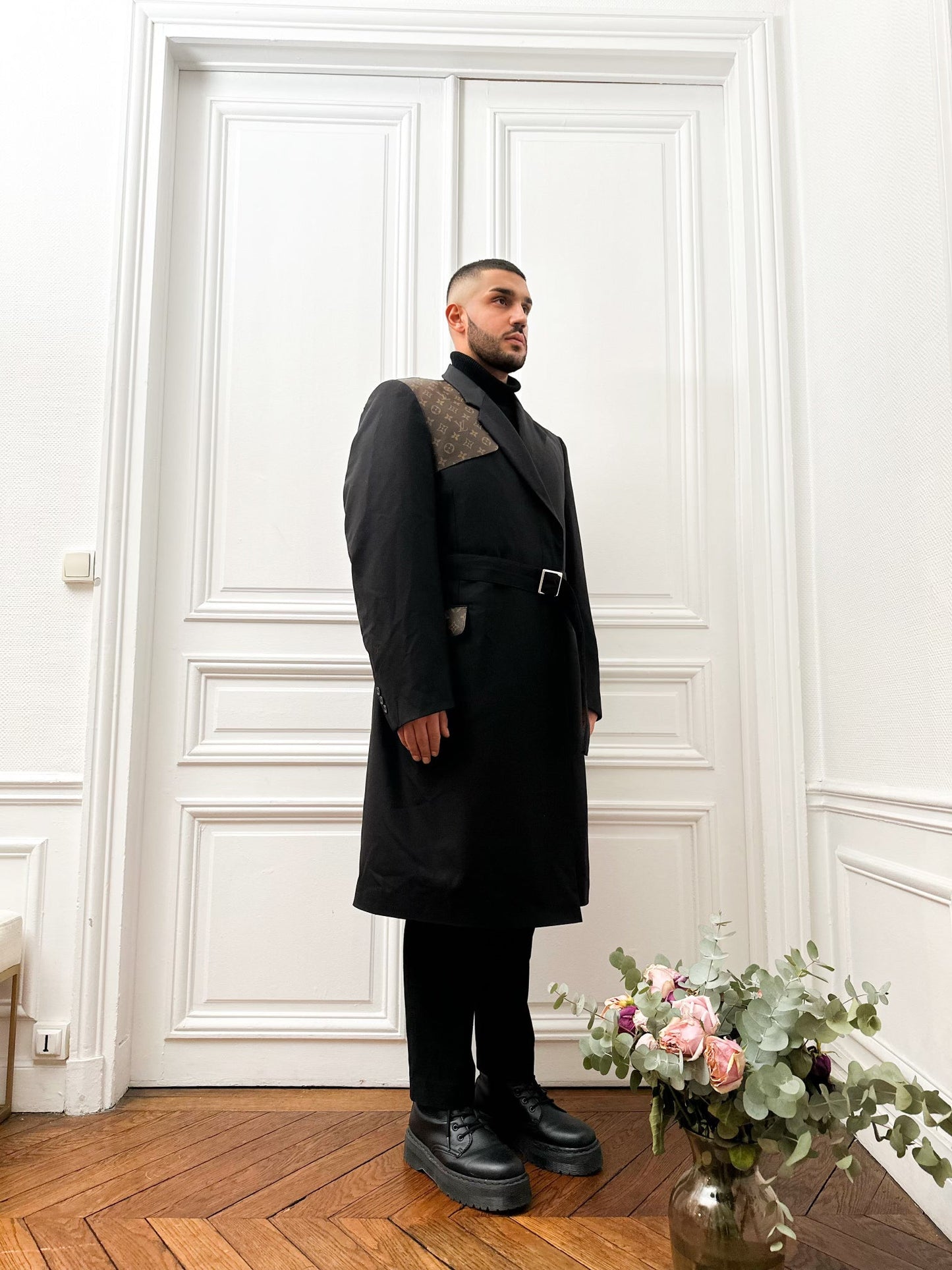 Trench black bond