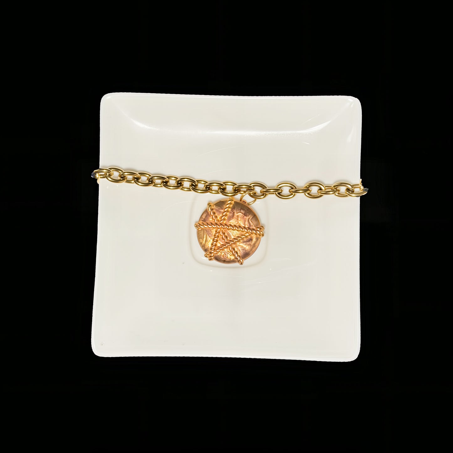 Pendentif golden empire